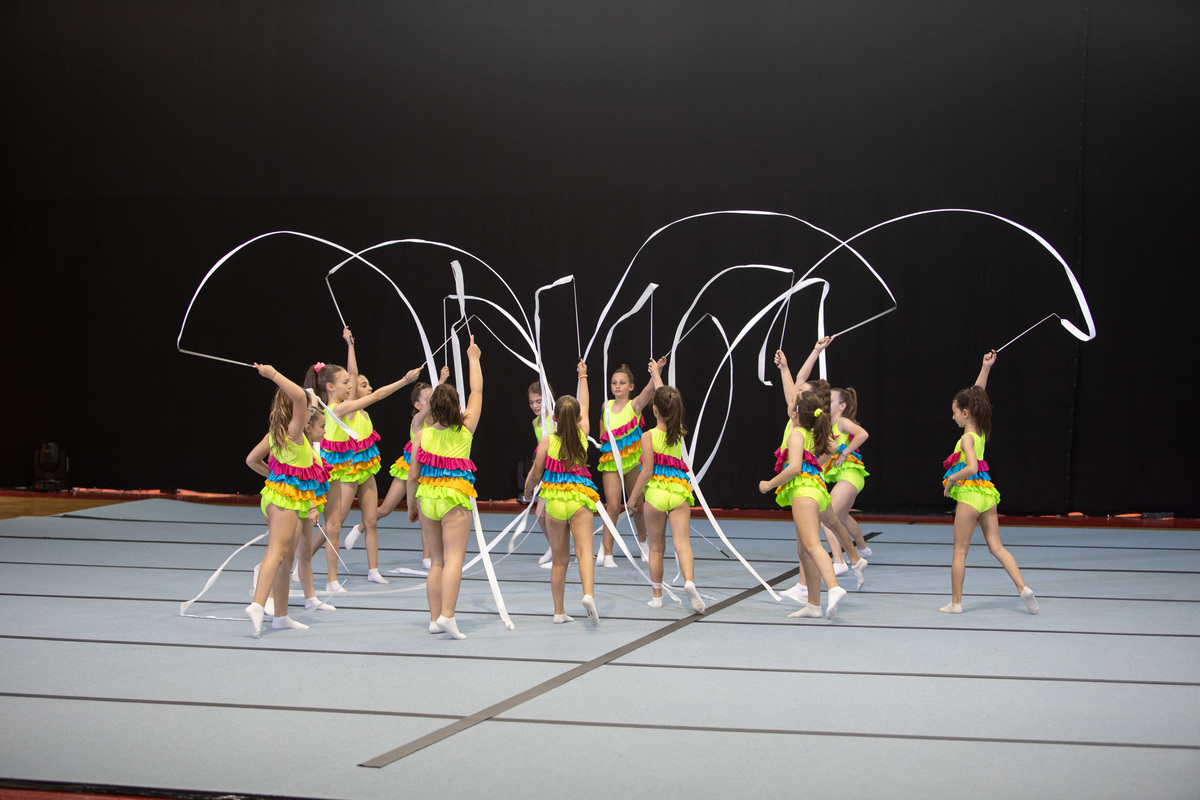 Διήμερο με γυμναστική, σκάκι και Καραγκιόζη στην Πετρούπολη