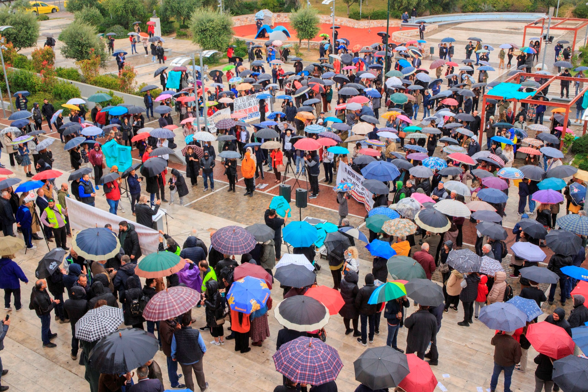 Χαϊδάρι: Μεγάλη συγκέντρωση διαμαρτυρίας για τα σχέδια δημιουργίας μονάδας φυσικού αερίου στα Ναυπηγεία Σκαραμαγκά