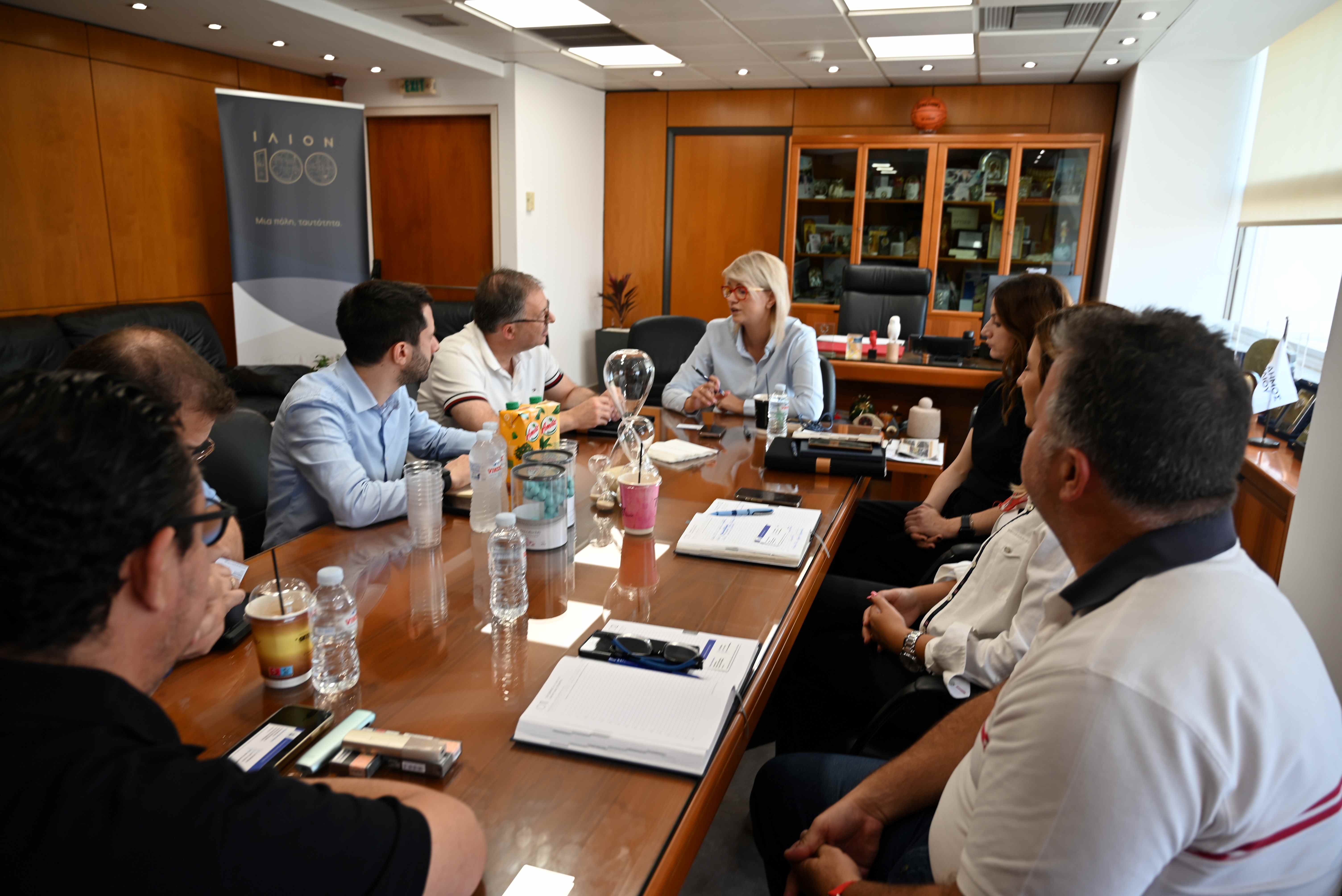 Συνάντηση της Δημάρχου Ιλίου με τον Αντιπρύτανη του Πανεπιστημίου Δυτικής Αττικής 