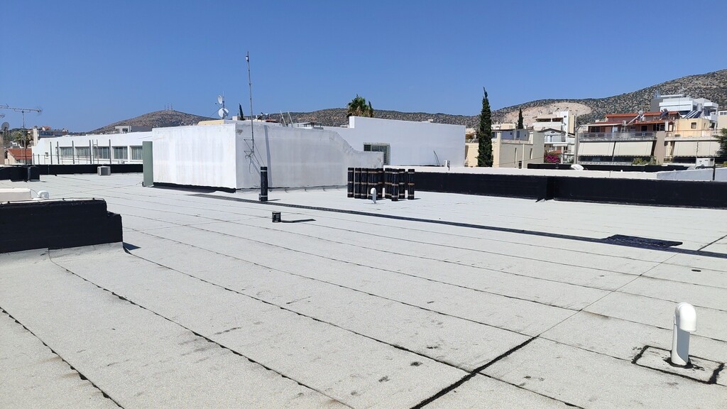 Συντήρηση και εξωραϊσμός σχολικών και αθλητικών υποδομών στην Πετρούπολη