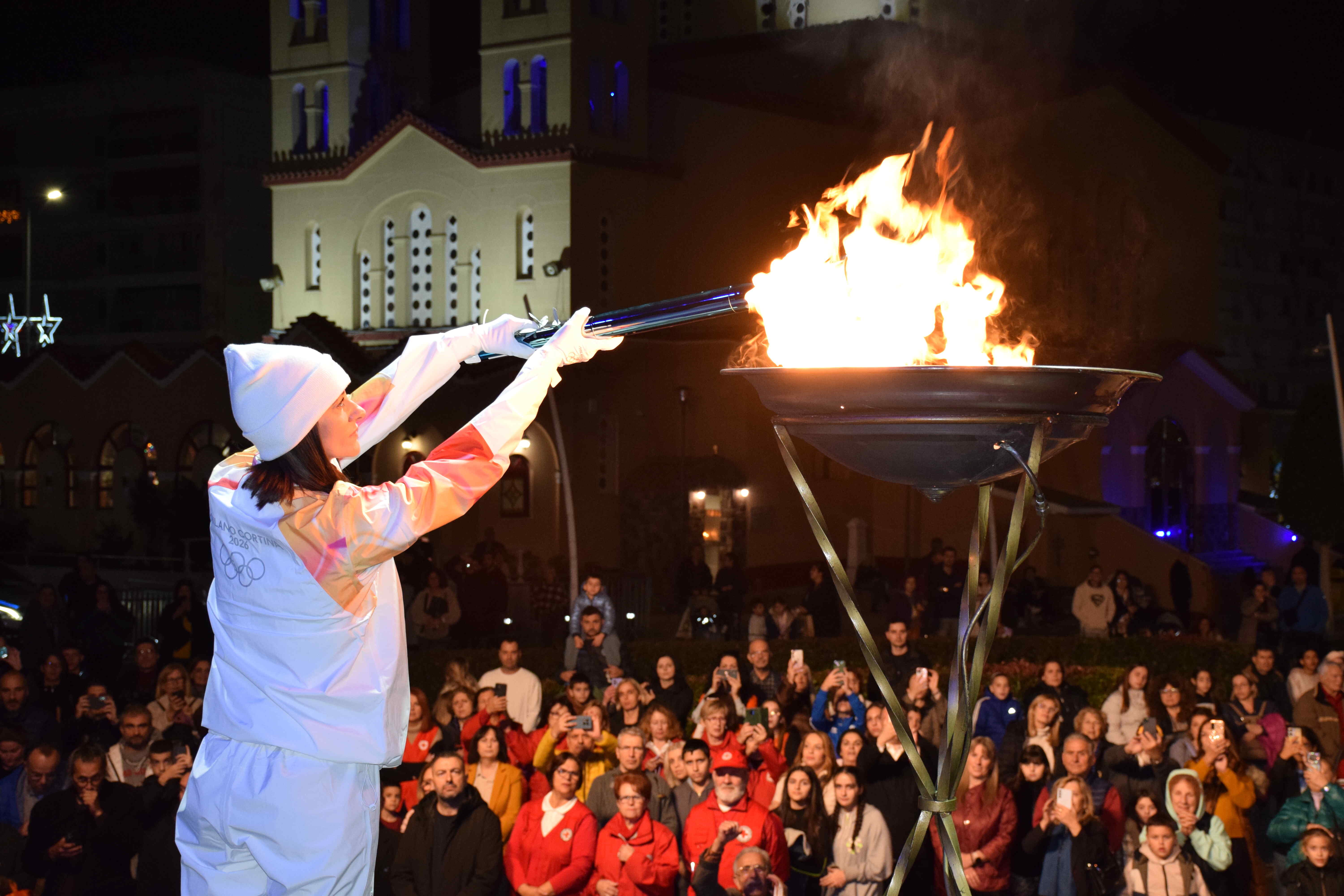 Ο Δήμος Περιστερίου υποδέχθηκε την Ολυμπιακή Φλόγα  των 25ων Χειμερινών Ολυμπιακών Αγώνων «MILANO – CORTINA 2026»