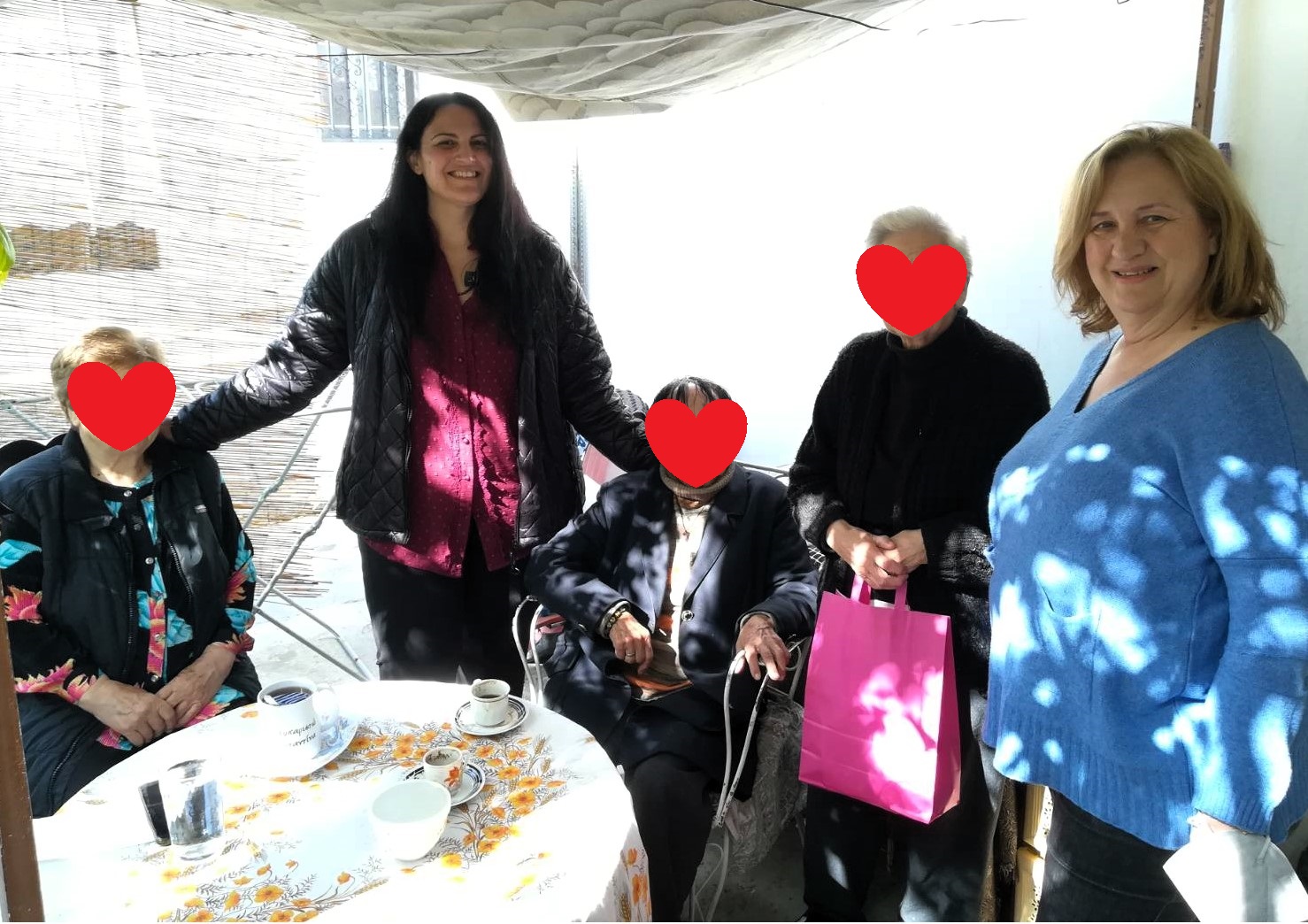 Φως και Αγάπη σε Κάθε Σπίτι: Πασχαλινές δράσεις στήριξης από τις Κοινωνικές Δομές του Δήμου Αιγάλεω 