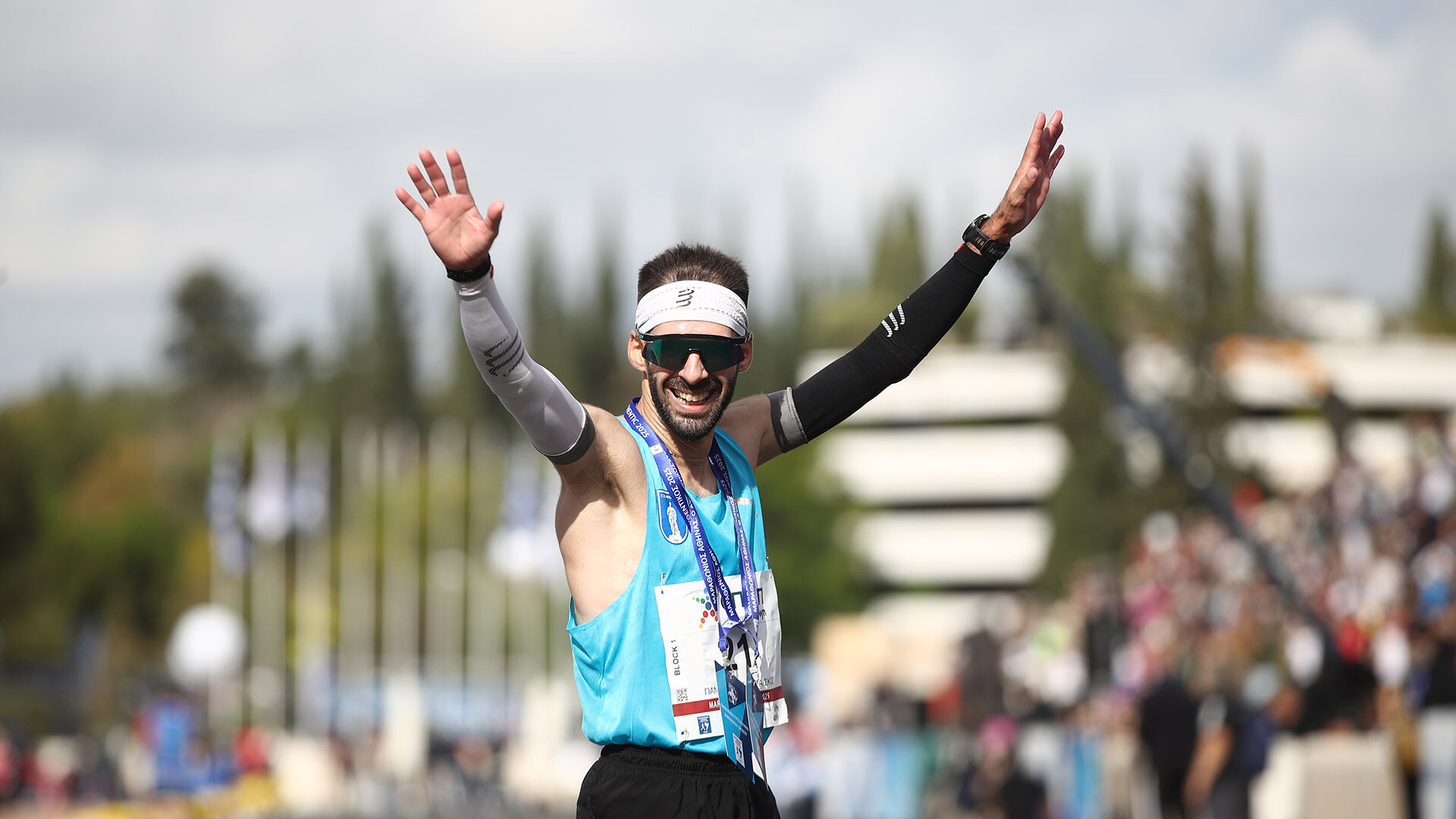 Συγχαρητήρια Δημάρχου & Δ.Σ. Πετρούπολης στον Π. Καραΐσκο, Μαραθώνιος, νικητής 