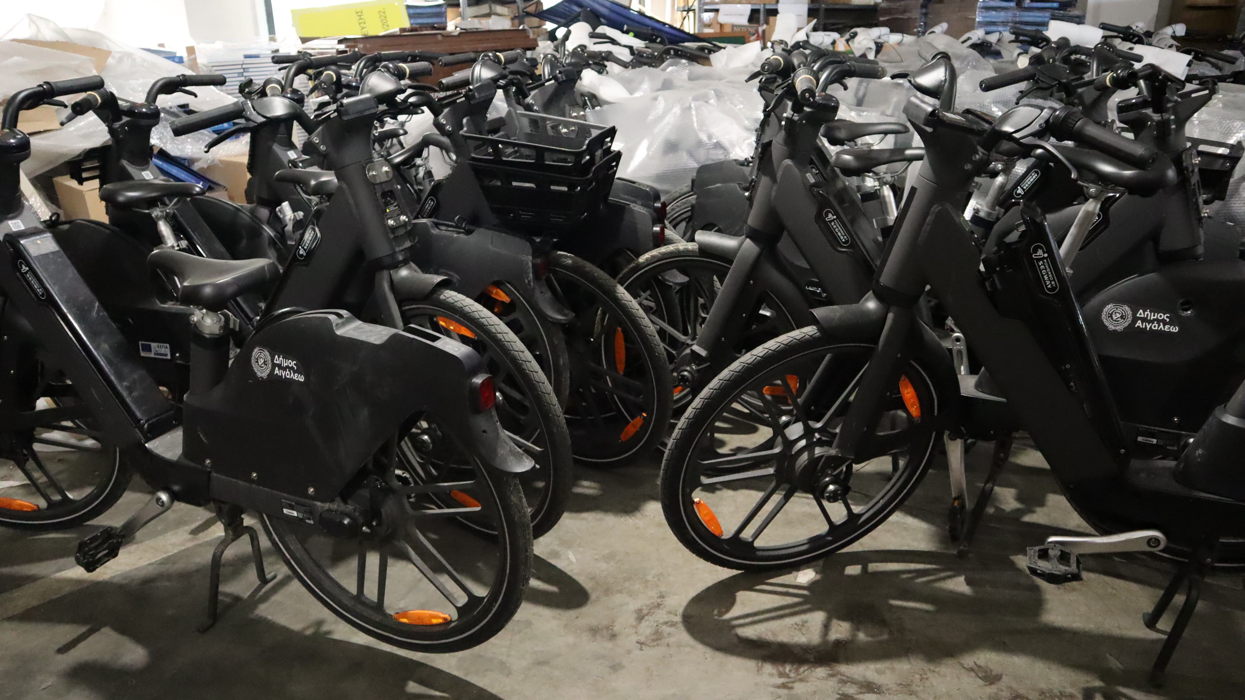 Κοινόχρηστα Ηλεκτρικά Ποδήλατα στον Δήμο Αιγάλεω: Πιλοτική εφαρμογή και αναγκαστική αναστολή λόγω βανδαλισμών
