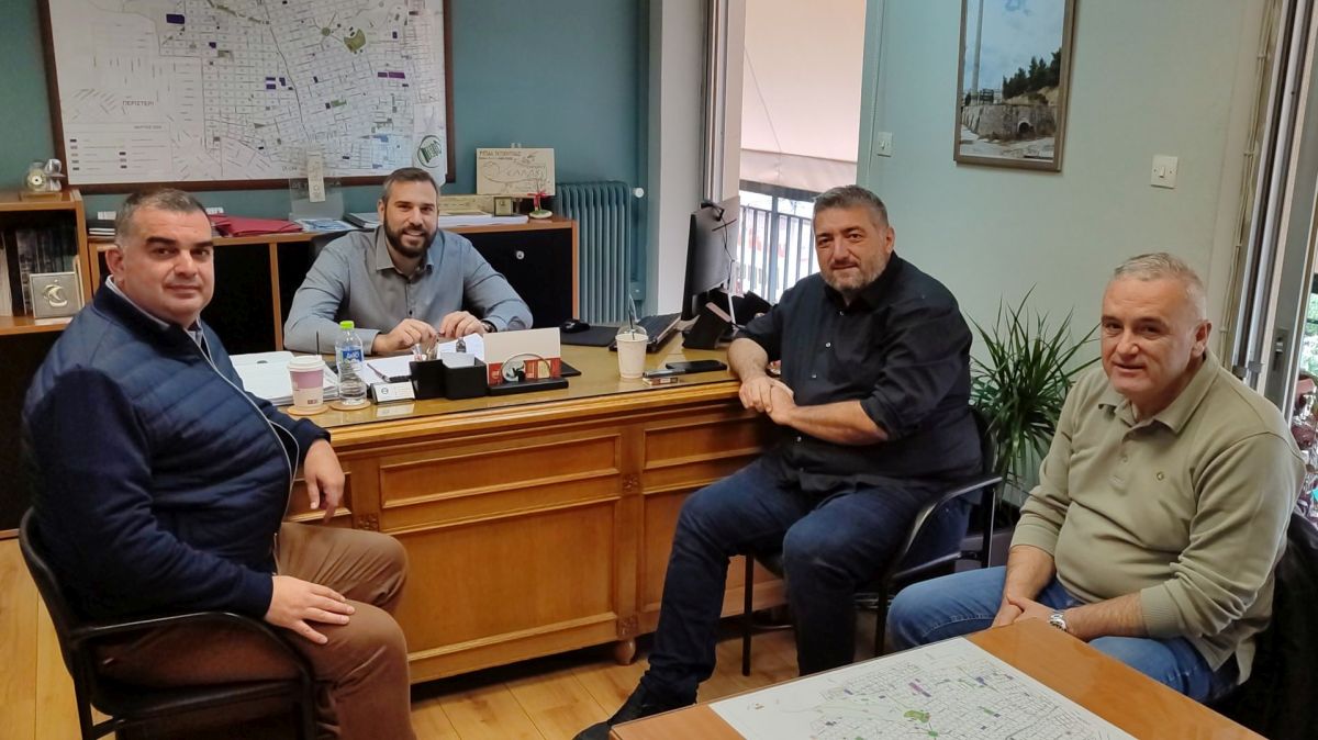  Η Δημοτική Αρχή συναντήθηκε με εκπροσώπους του Α.Σ. Άρης Πετρούπολης
