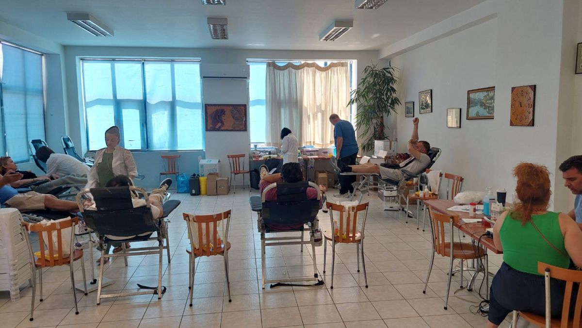 Με επιτυχία ολοκληρώθηκε η 76η εθελοντική αιμοδοσία του Δήμου Πετρούπολης