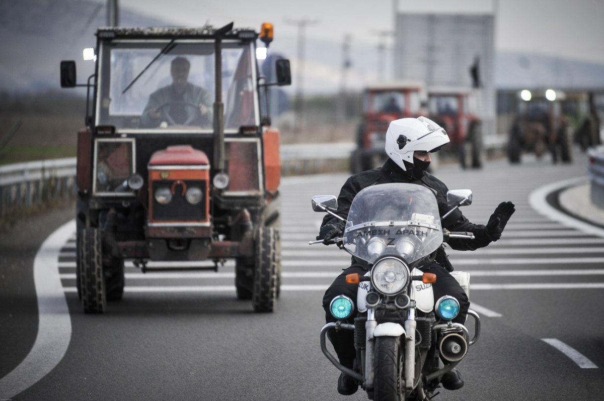 Οι πρώτοι αγρότες έφτασαν στην Αθήνα-«Ραντεβού» στις Αφίδνες και πορεία προς Σύνταγμα