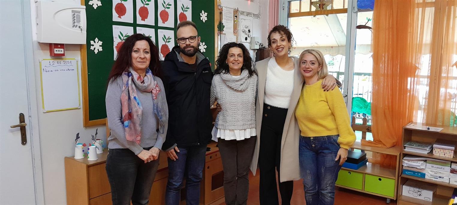 Σχολεία της Πετρούπολης επισκέφθηκαν στελέχη της Δημοτικής Αρ-χής