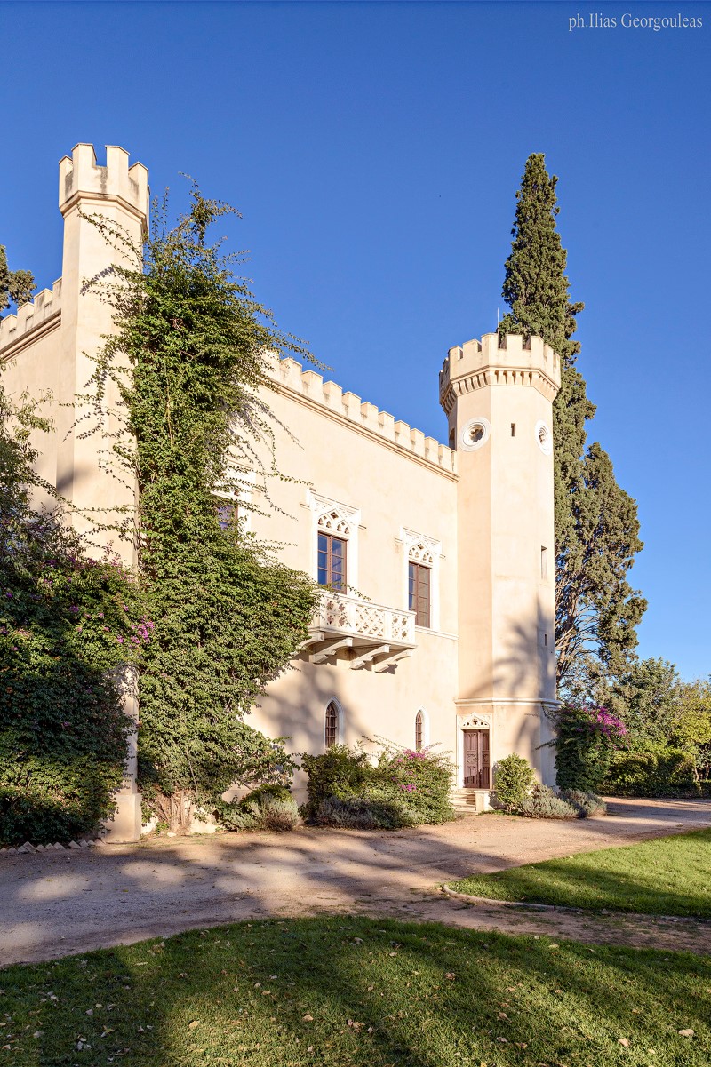 Πύργος Βασιλίσσης: Ένας γοτθικός πύργος στο πάρκο Τρίτση με άρωμα παρελθόντος 