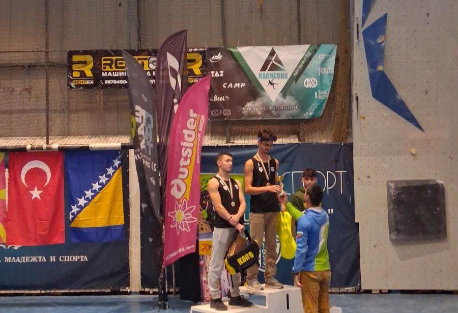 Συγχαρητήρια Δημάρχου & Δ.Σ. Πετρούπολης στον Ηρακλή Πάκο