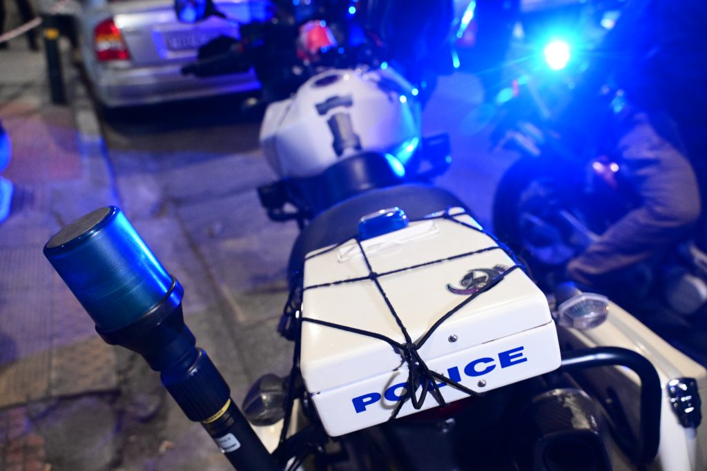 Ίλιον: Πεθερός αποπειράθηκε να βιάσει την 17χρονη νύφη του και έπεσαν πυροβολισμοί 