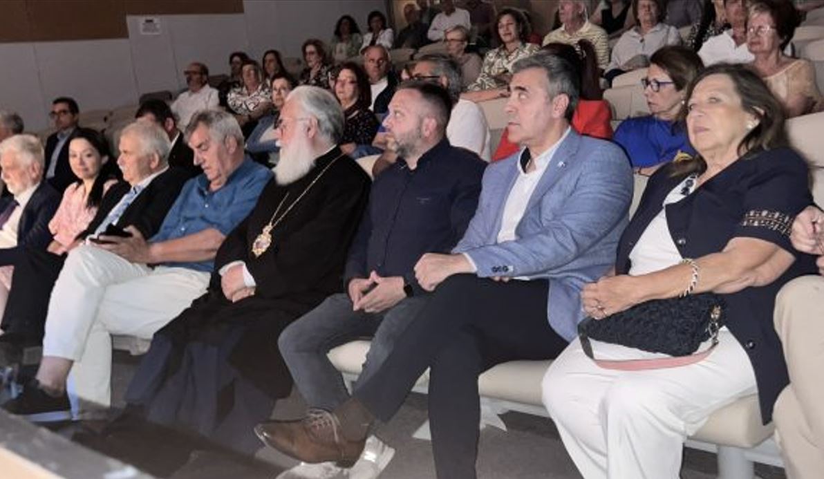 Εορταστική εκδήλωση για την ένωση των Επτανήσων με την Ελλάδα, ΠΕΡΙΦΕΡΕΙΑ ΑΤΤΙΚΗΣ, ΠΕΡΙΣΤΕΡΙ 