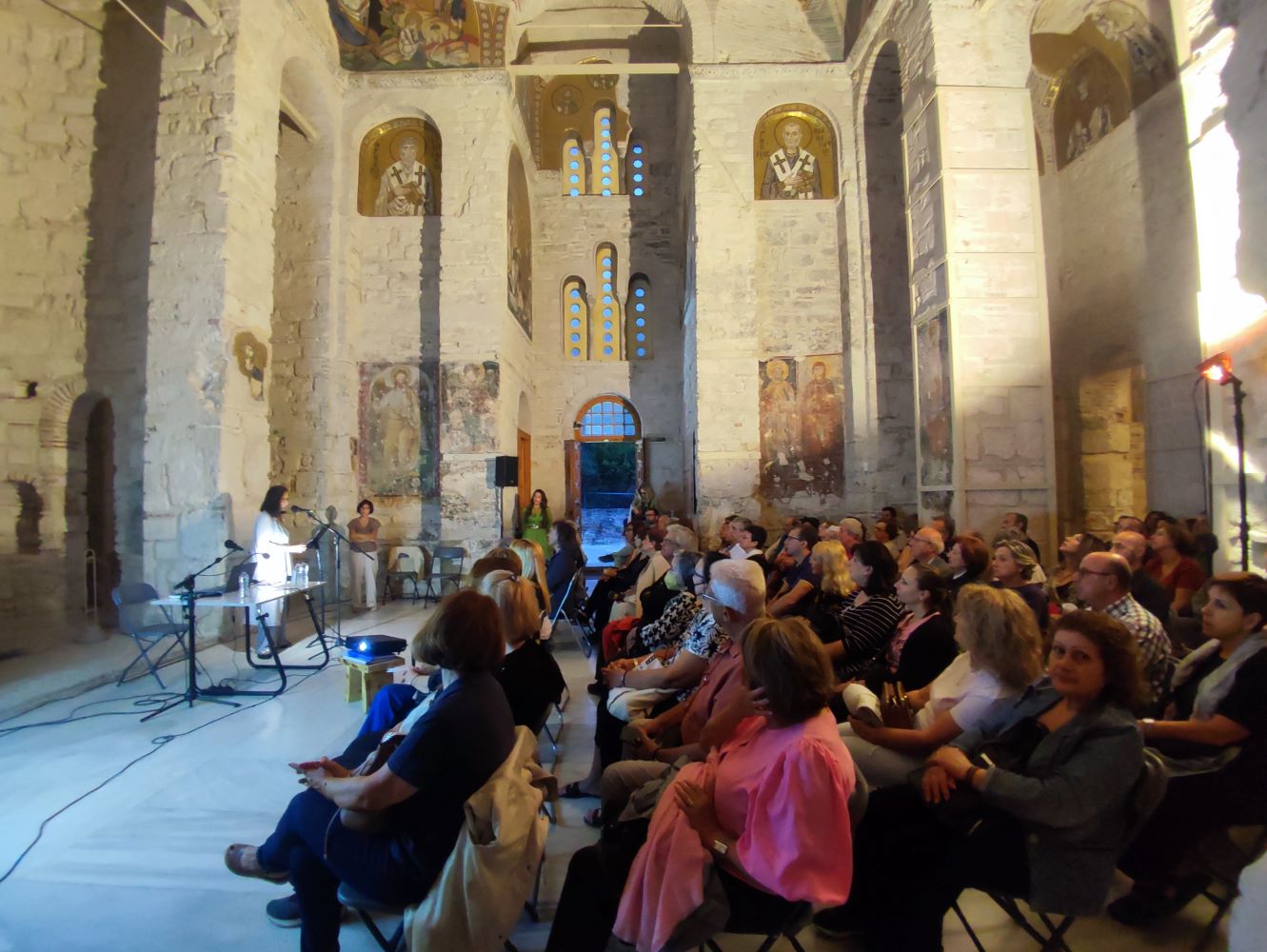  Εντυπωσίασε η εκδήλωση στην Μονή Δαφνίου - Παρουσιάστηκε εξαιρετικά σπάνιο φωτογραφικό υλικό