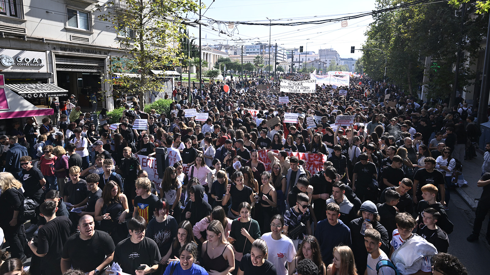 Ένα πανεκπαιδευτικό ποτάμι έγινε η Αθήνα, πορεία, συλλαλητήριο, Σύνταγμα, απεργία