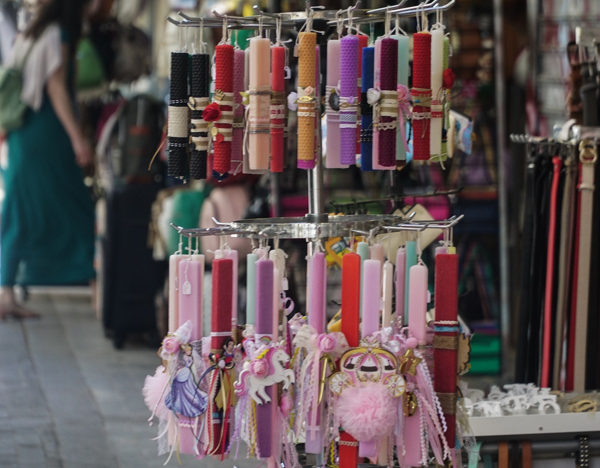 Εορταστικό ωράριο Πάσχα: Πώς θα λειτουργούν τα καταστήματα 