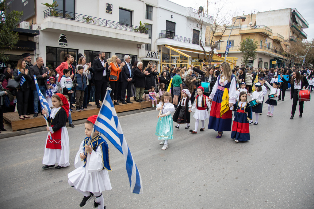 Δήμος Πετρούπολης: Δυναμικό παρόν από τη νεολαία στον εορτασμό της 25ης Μαρτίου
