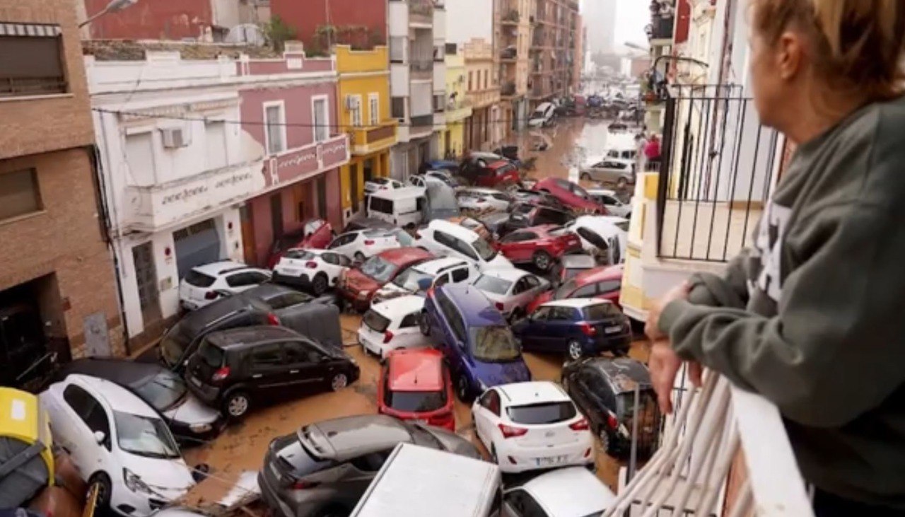 Βιβλική καταστροφή στη Βαλένθια: Ανυπολόγιστες οι καταστροφές από τις πλημμύρες, πάνω από 95 νεκροί