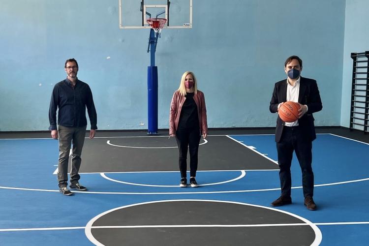 Κλειστό γήπεδο μπάσκετ απέκτησε το 1ο Γυμνάσιο Χαϊδαρίου.