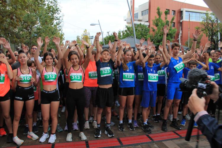 Μεγάλη συμμετοχή στον 8ο Λαϊκό Αγώνα Δρόμου Δήμου Περιστερίου Peristeri Run 2025