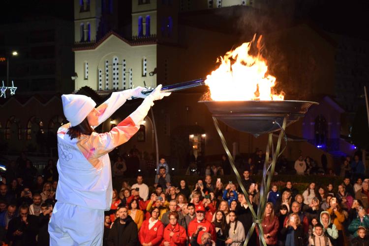 Ο Δήμος Περιστερίου υποδέχθηκε την Ολυμπιακή Φλόγα  των 25ων Χειμερινών Ολυμπιακών Αγώνων «MILANO – CORTINA 2026»