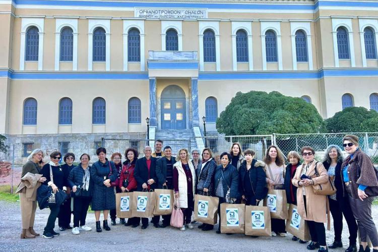  Πράξη αγάπης και αλληλεγγύης από τα Κέντρα Φιλίας (ΚΕ.ΦΙ.) του Δήμου Περιστερίου στο Χατζηκυριάκειο Ίδρυμα Παιδικής Προστασίας