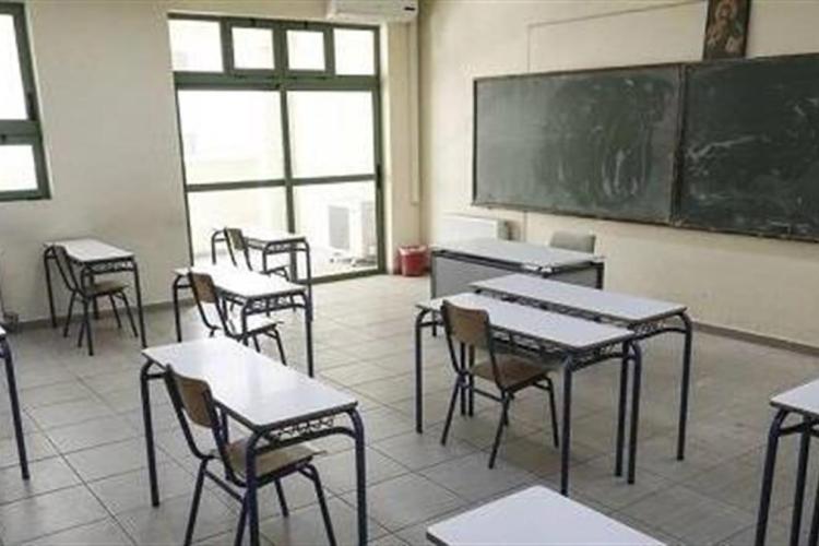 Καταγγελία ενάντια στην επίθεση κατά διαμαρτυρόμενων γονιών, εκπαιδευτικών και παιδιών