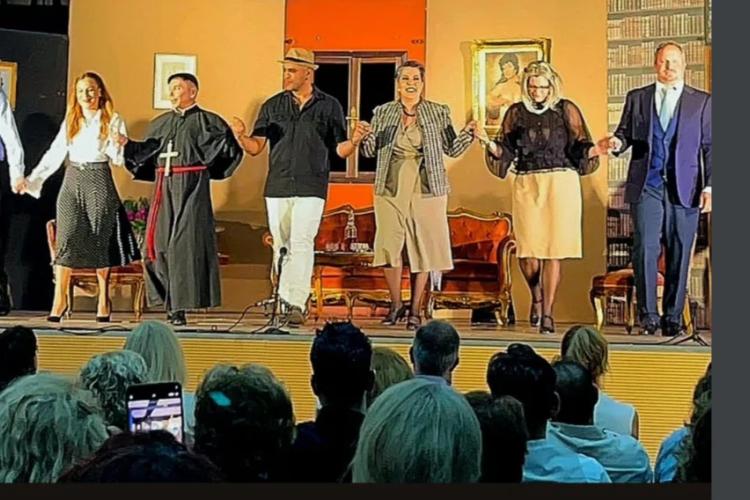 Με μεγάλη επιτυχία παρουσιάστηκε η θεατρική παράσταση «Η μαμά Ρόζα» από τη Θεατρική Ομάδα του Δήμου Αιγάλεω