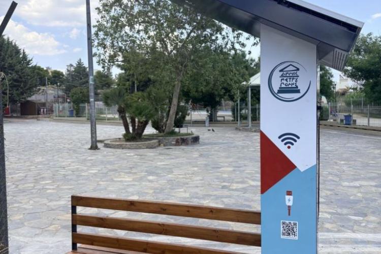 Το πρώτο «έξυπνο» παγκάκι εγκαταστάθηκε στην Πετρούπολη