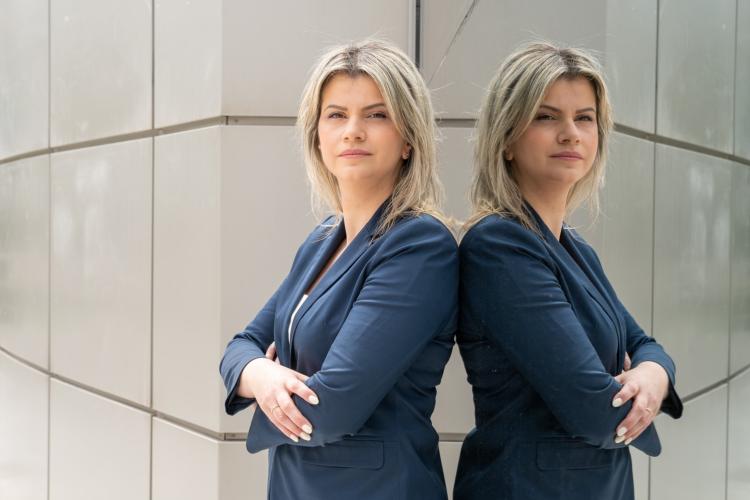 Μια συνέντευξη εφ' όλης της ύλης με τη Δήμαρχο Ιλίου, Ανδριάνα Αλεβίζου, Αλέξανδρος Λαλάκος, life εφημερίδα, 