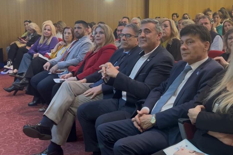 Η Περιφέρεια Αττικής σπάει τα ταμπού της κατάθλιψης!