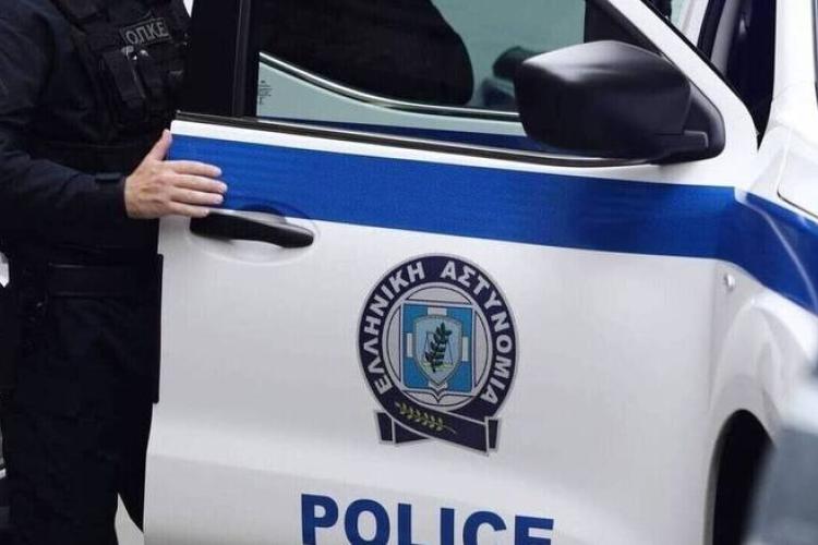 Πετρούπολη: Ανήλικος μαθητής συνελήφθη στο σχολείο με μπαλτά 29 εκατοστών!