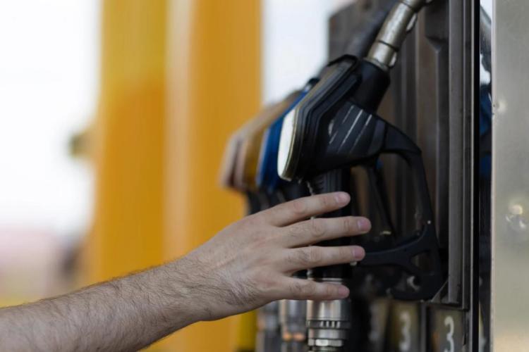 Πρόστιμο 30.000€ σε επιχείρηση στο Περιστέρι, βενζινάδικο, αντλίες 