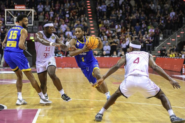 Βόννη - Περιστέρι 77-89: Ιστορική πρόκριση μέσα στη Γερμανία και... πετάμε για Final Four 