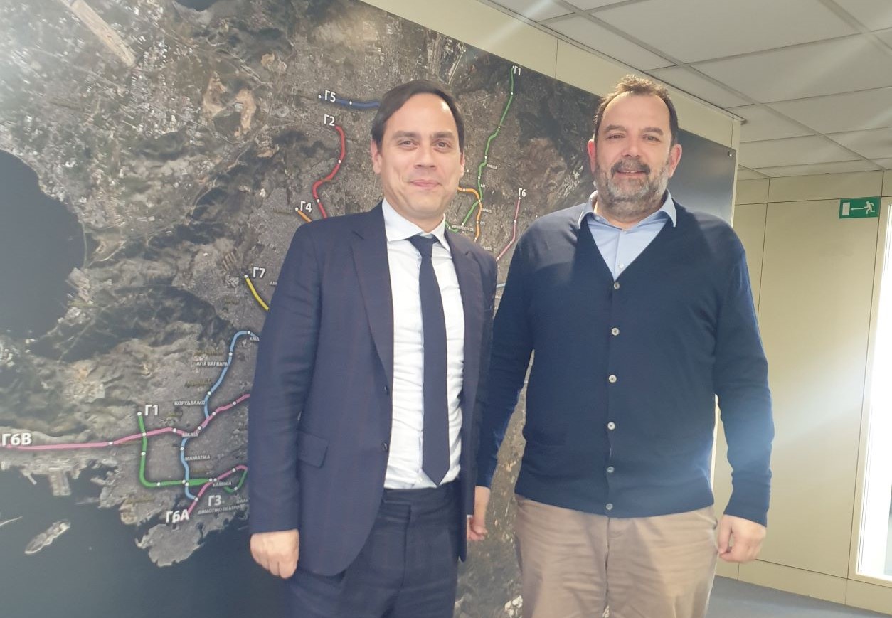 ντηνιακός, Χαιδάρι 